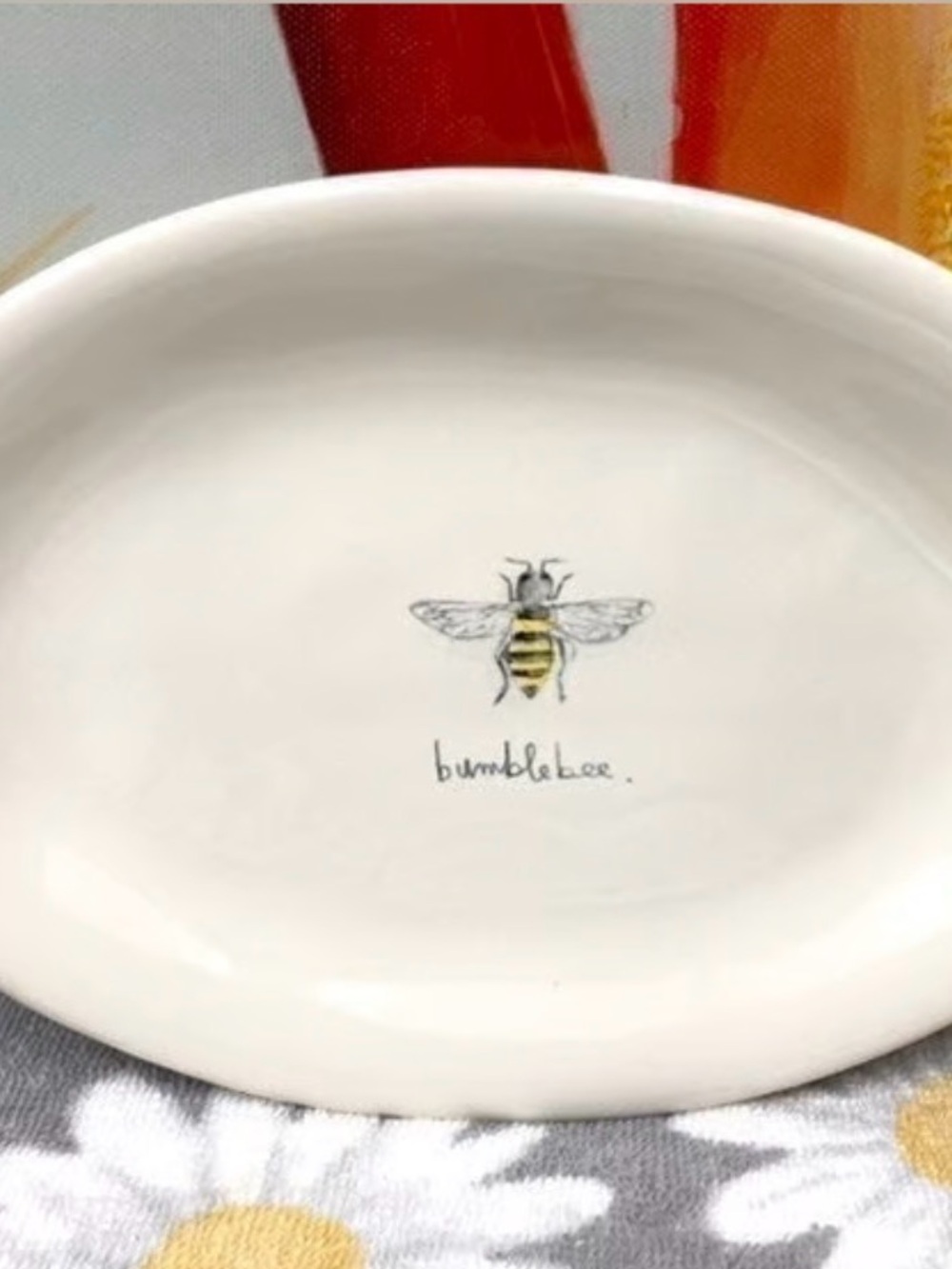 NWOT Rae Dunn Artisan Collection Bumblebee Oval Trinket Dish